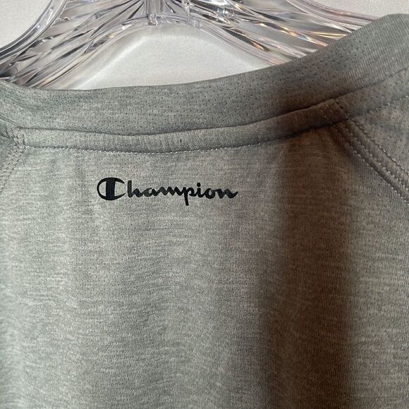 Champion Powertrain Short Sleeve T-shirt. Size XL. - Picture 6 of 9